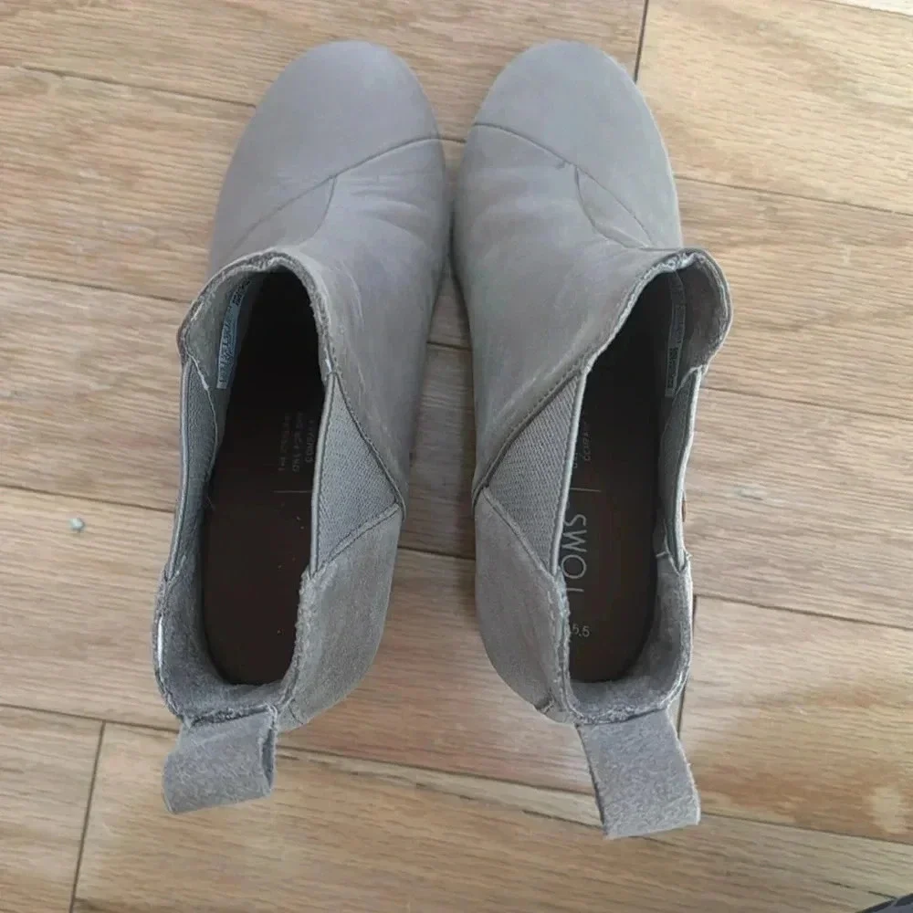 TOMS Wedge Bootie size 5.5
